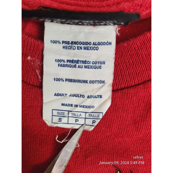 Game of Thrones T-Shirt Adult size Small Red Short Sleeve Hear Me Roar Lannister - Picture 5 of 8